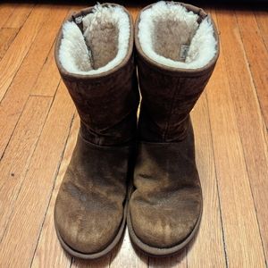 Vintage UGG Boots with Zipper